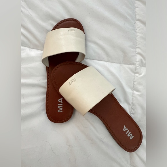 MIA Shoes - MIA Sandals Size 8 1/2